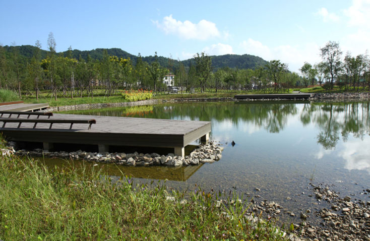 東錢湖環(huán)南湖岸線水上花園